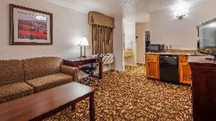Western Monterey Hotel 3*