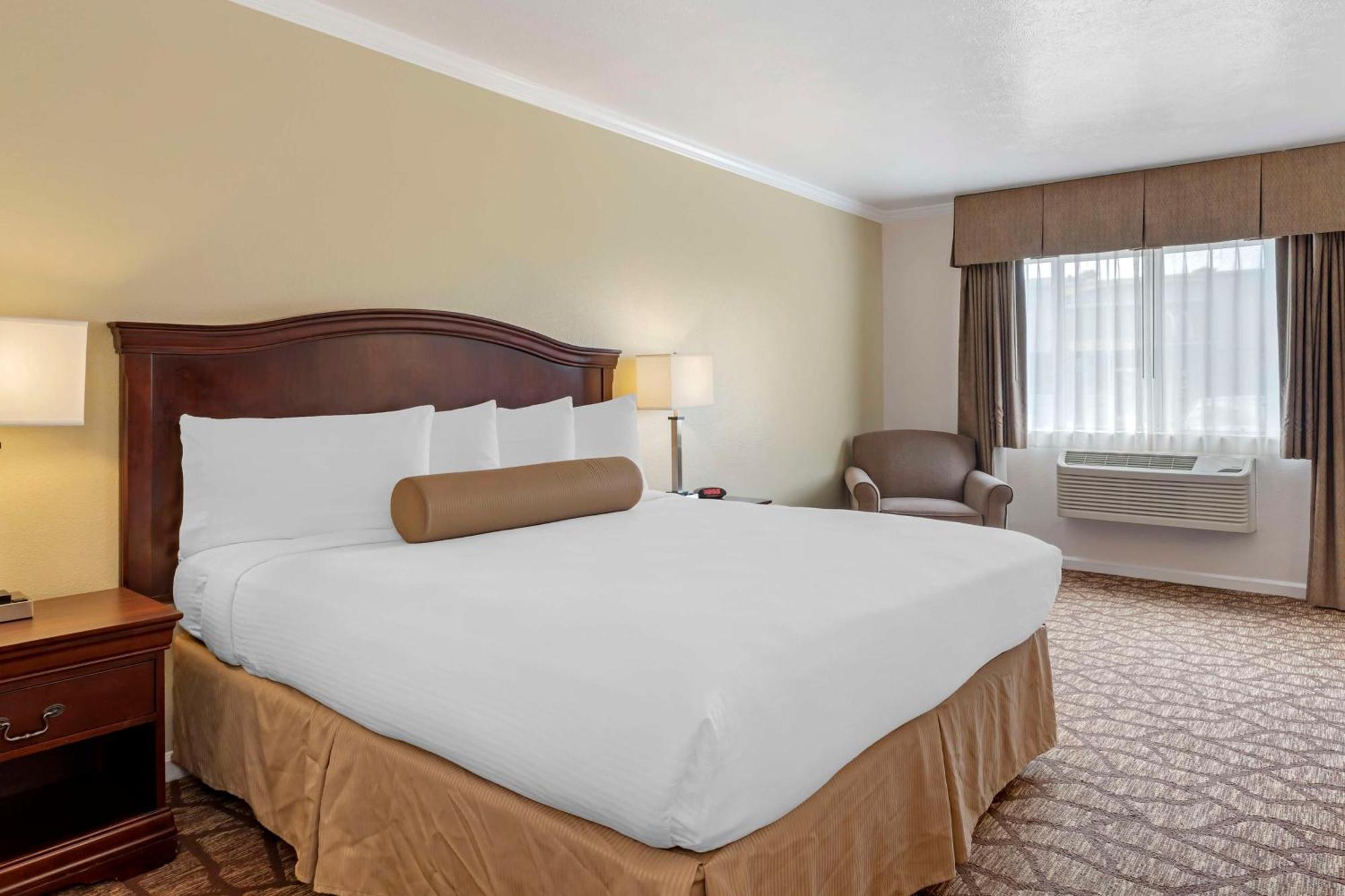 Western Monterey 3*